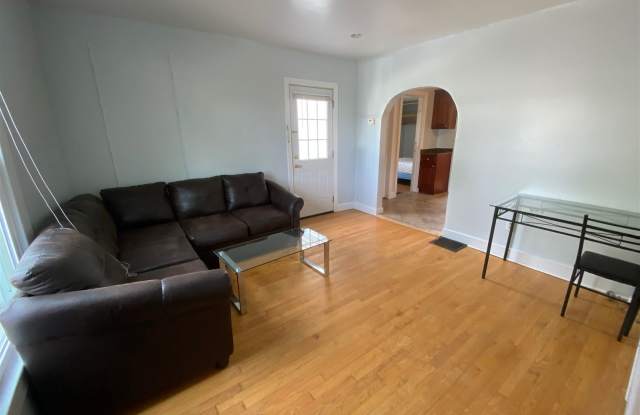 811 S Division St Gallery 2