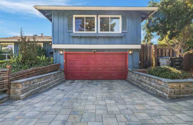Beautiful home in Saratoga - Modern Comforts & Resort-Style Pool Gallery 3