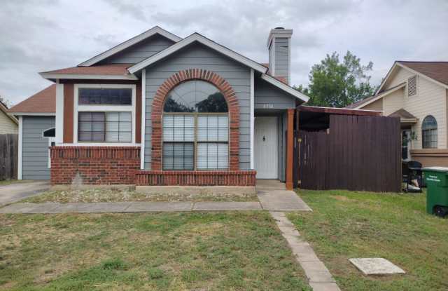 6314 Village Arbor Gallery 2