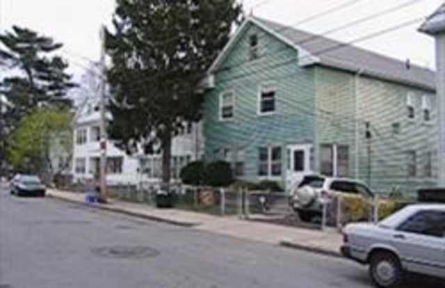 80-82 Sunnyside St. photos photos