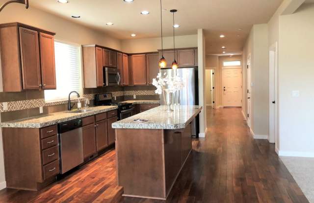 3-Bedroom Home in SW Beaverton! Gallery 4