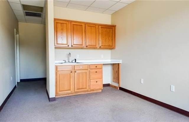 18459 VINEYARD Road Gallery 4
