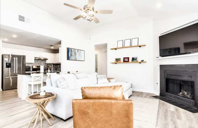 Lovely 3/BR 2.5/BA Modern Home with Premium Water Features! photos photos