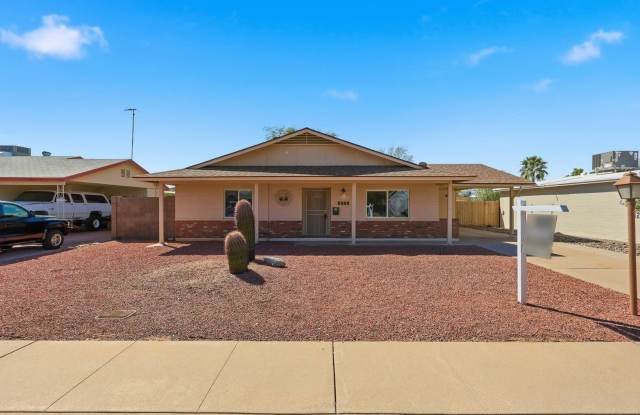 2331 E Betty Elyse Lane photos photos