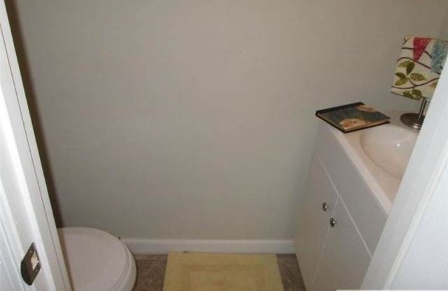 5412 Clifton Ave Gallery 2