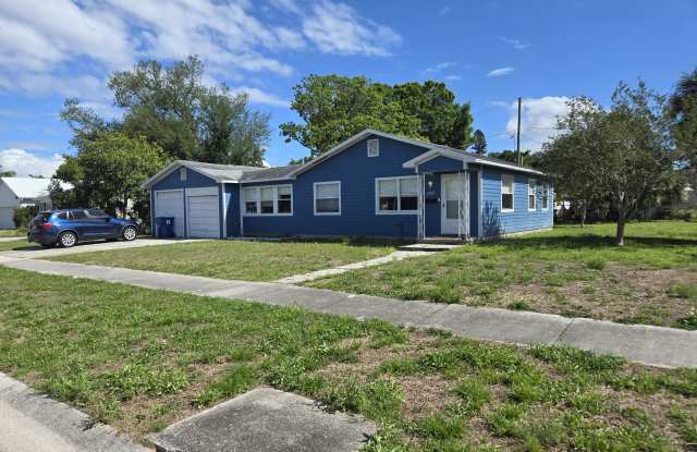 530 Freeport Avenue North photos photos