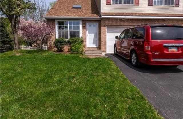 2717 Tamlynn Lane photos photos