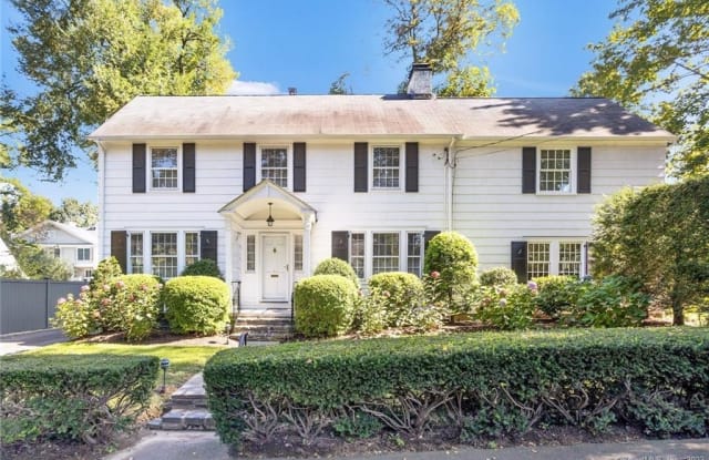 21 Perryridge Road - 21 Perryridge Road, Greenwich, CT 06830
