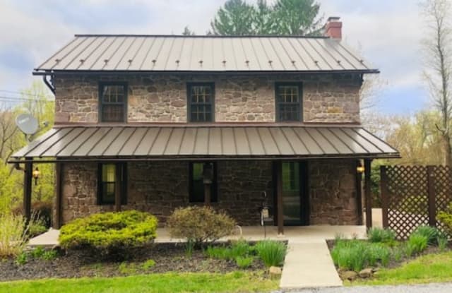 716 Ridgeway Rd - 716 Ridgeway Road, Berks County, PA 19540