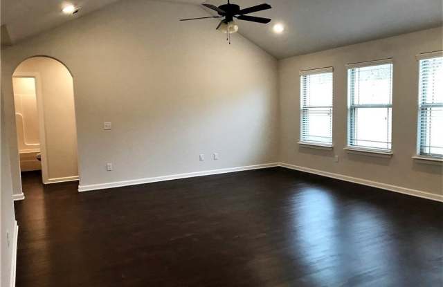 1302 Eagle Court Gallery 2