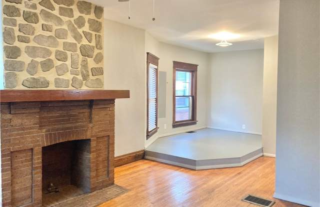 1042 Elmwood Avenue Gallery 2