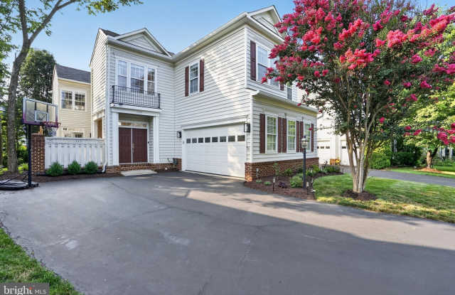 21866 WINDOVER Drive Gallery 3