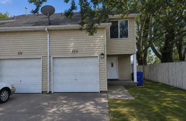 Spacious 3 Bedroom 2.5 Bathroom Townhouse in Bountiful photos photos
