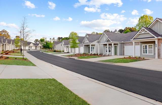 Hardy Springs 55+ Active Adult Apartment Homes Gallery 4