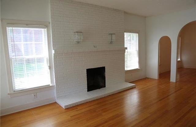 3636 Bellaire Drive N Gallery 4