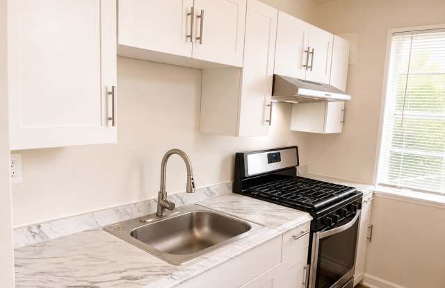 2026 Move-In Special – $500 LEASE SIGNING BONUS!! Updated 1-Bedroom Condo in Southeast DC – Utilities Included! photos photos 2026 Move-In Special – $500 LEASE SIGNING BONUS!! Updated 1-Bedroom Condo in Southeast DC – Utilities Included! photos photos
