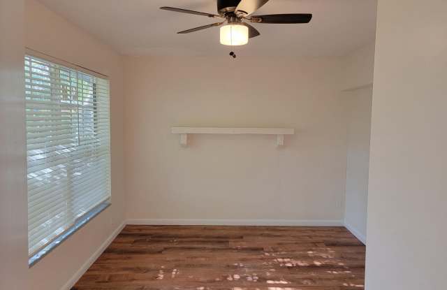 550 SW 38TH Terrace Gallery 1