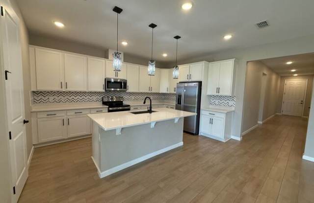 10073 Spring Lake Drive Gallery 3