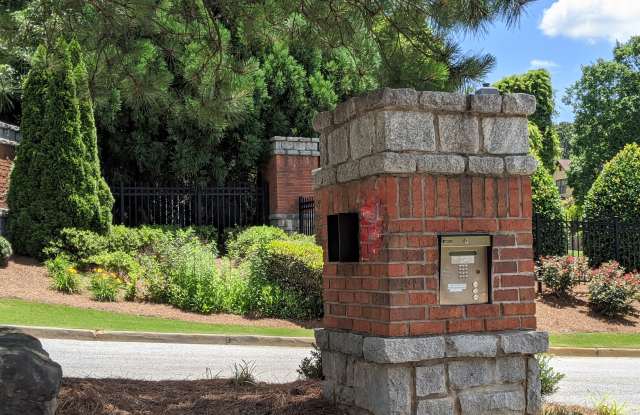 1404 Attwater Drive Gallery 3
