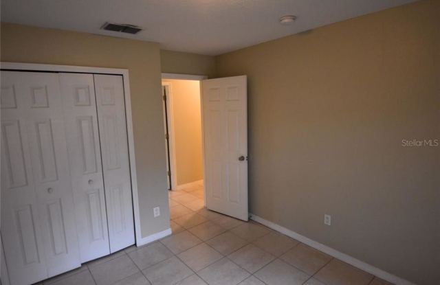 101 THOUSAND OAKS BOULEVARD - 101 Thousand Oaks Boulevard, Loughman, FL 33896
