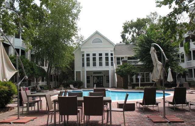 505 N Graham St Unit 2B - 505 North Graham Street, Charlotte, NC 28202