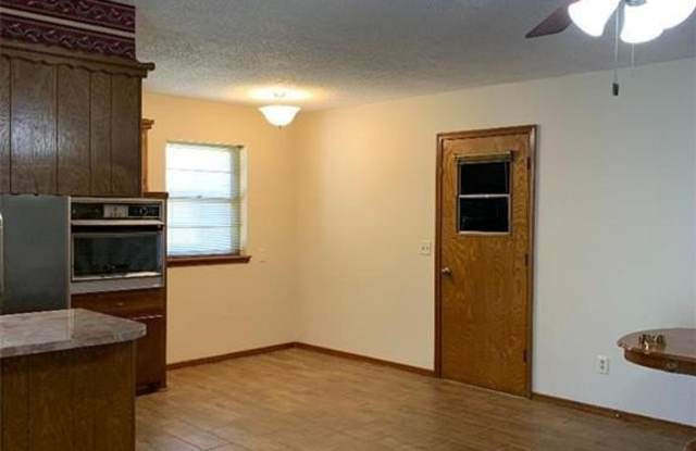 7709 S Country Club Drive Gallery 3