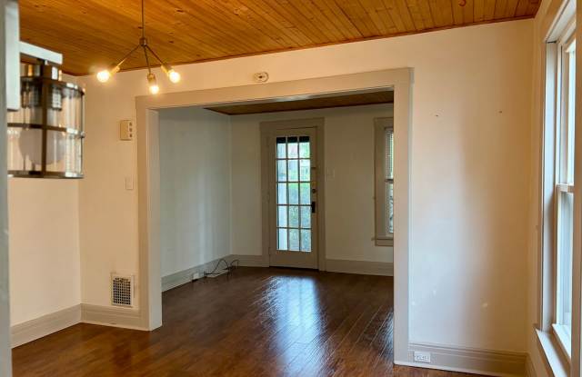 Modern Minimalism - 2BD Single Family Home in Downtown Bethlehem Gallery 3
