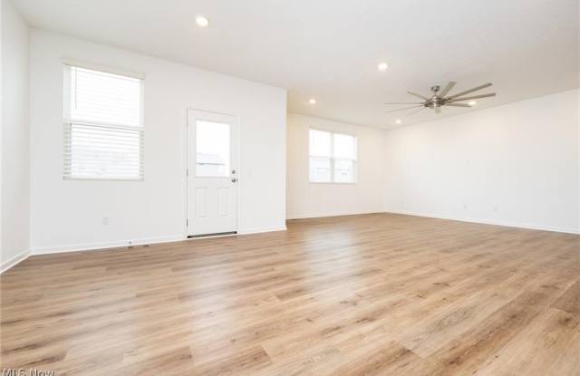 98 Brewster Drive Gallery 3