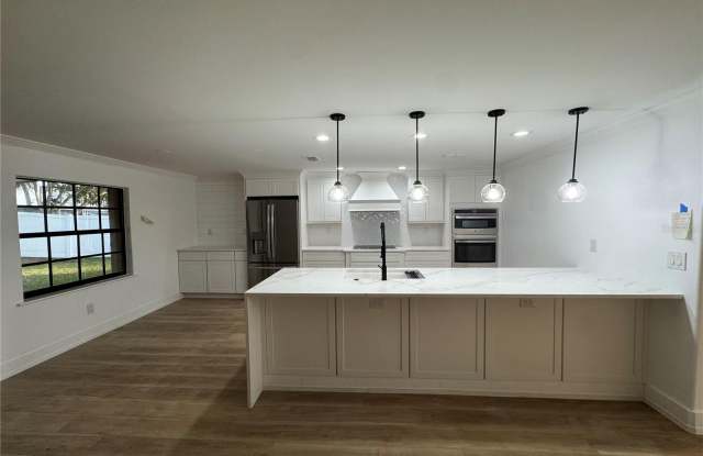 79 MIDWAY ISLAND - 79 Midway Island, Clearwater, FL 33767