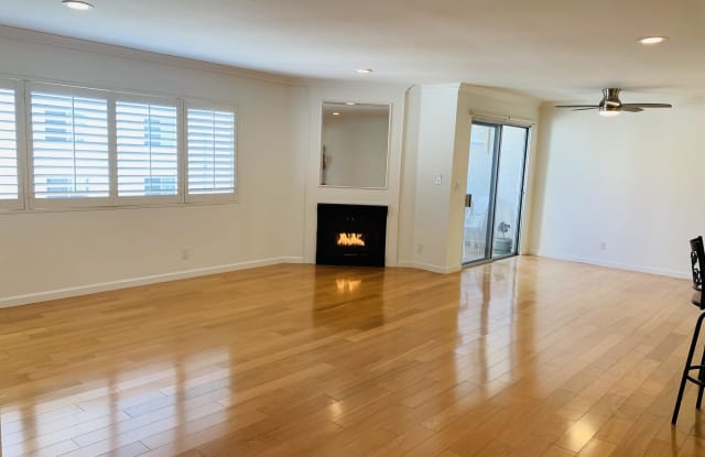 1021 12th St. - 202 - 1021 12th Street, Santa Monica, CA 90403