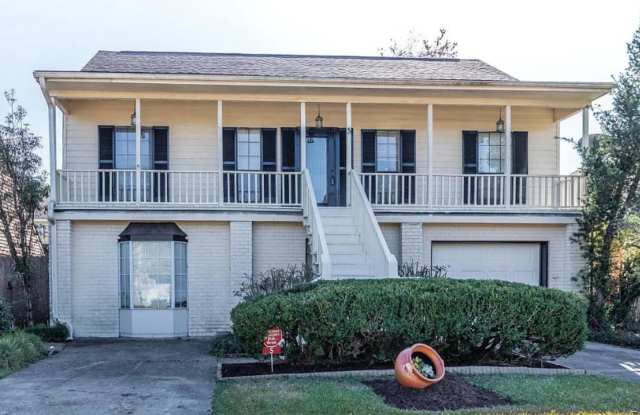 Charming two-story 3 bed/2.5 bath home with bonus room off of Kaliste Saloom photos photos Charming two-story 3 bed/2.5 bath home with bonus room off of Kaliste Saloom photos photos