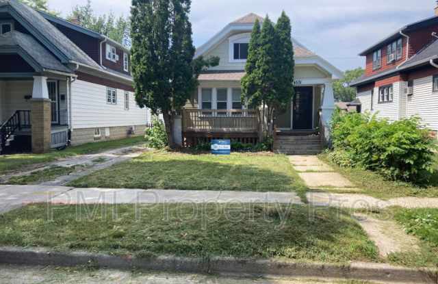 4531 N 40th St photos photos