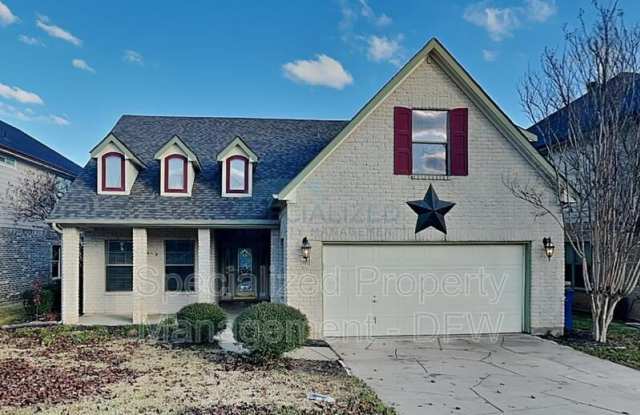 2917 Shoreline Dr - 2917 Shoreline Drive, Burleson, TX 76028