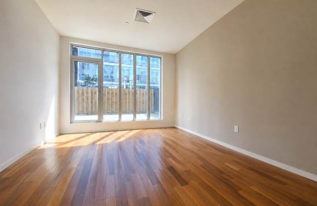 170 N 11th Street Gallery 2