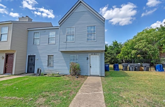 2181 Aspen Dr - 2181 Aspen Street, Dallas, TX 75227