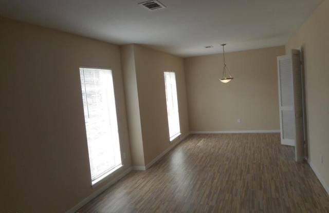 9014 TROULON DRIVE Gallery 2