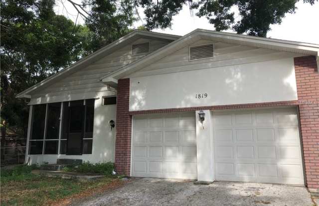 1819 MONTANA AVENUE NE - 1819 Montana Avenue Northeast, St. Petersburg, FL 33703
