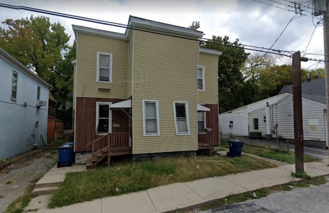 906 East 7th Street - 906 East 7th Street, Alton, IL 62002