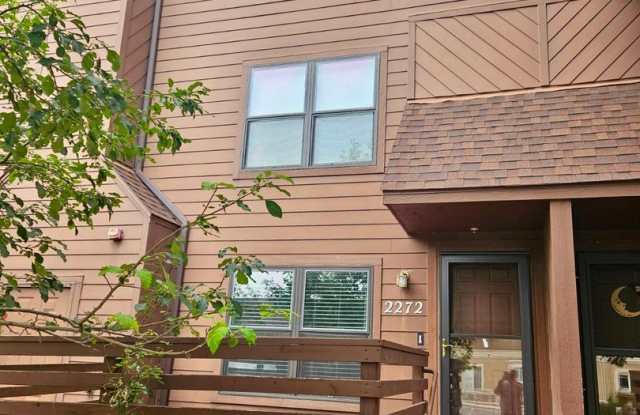Great 2 bedroom condo in Old Colorado City! photos photos