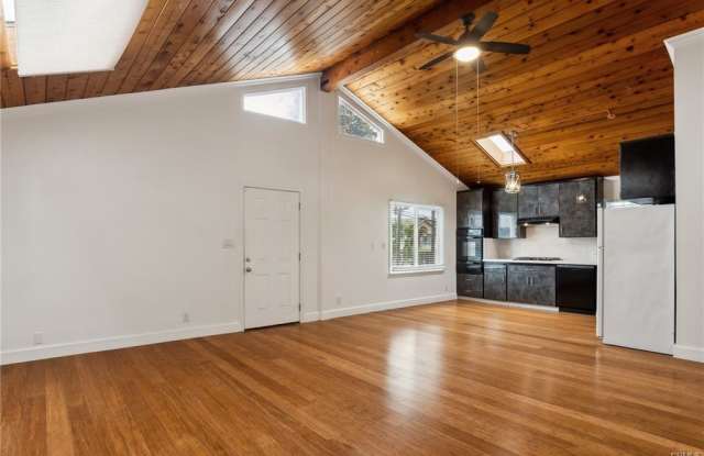 4706 Orion Avenue - 4706 Orion Avenue, Los Angeles, CA 91403