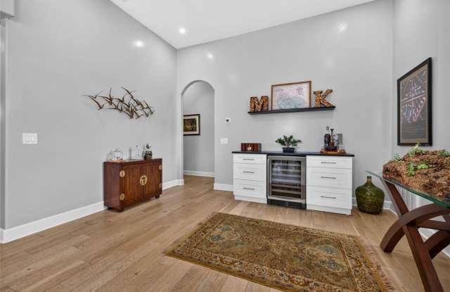 815 59TH Avenue NE Gallery 3