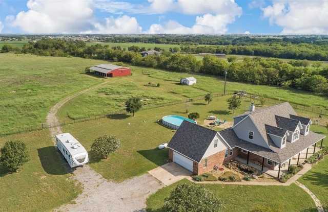 215 Greathouse Circle - 215 Greathouse Circle, Ellis County, TX 75167