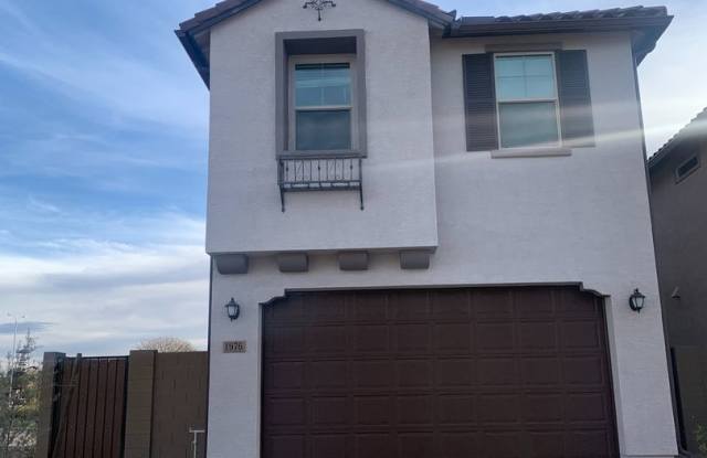 COMING SOON!! Newer home in most desirable home in Chandler, 3 Bed2 bath photos photos