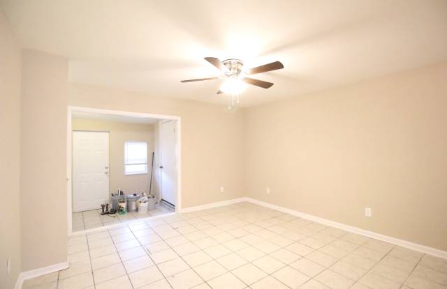 1721 SW 68th Ter photos photos