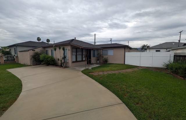 Beautiful single-family home with 2 bedrooms, 1-bathroom in South El Monte photos photos Beautiful single-family home with 2 bedrooms, 1-bathroom in South El Monte photos photos