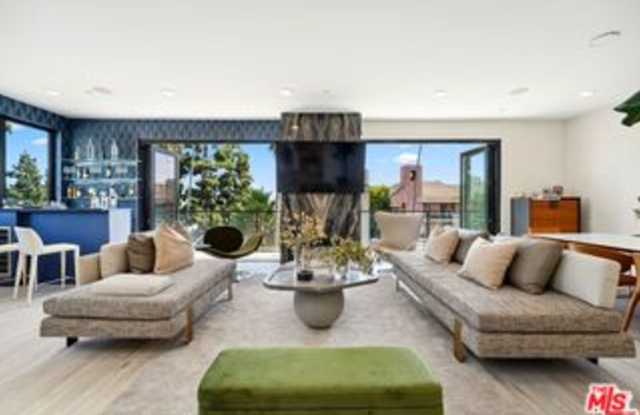 137 North Doheny Drive photos photos