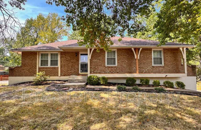 312 NW Moore St photos photos