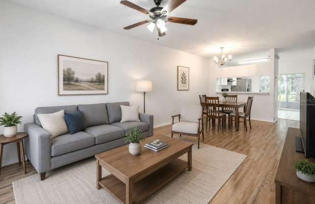 2432 LAKE WOODBERRY Circle Gallery 4