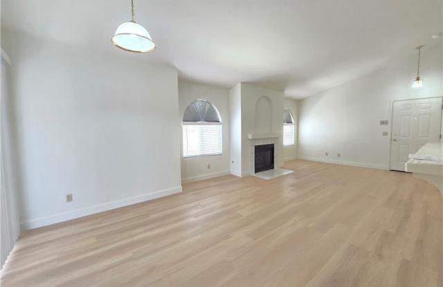 7570 W Flamingo Road Gallery 4