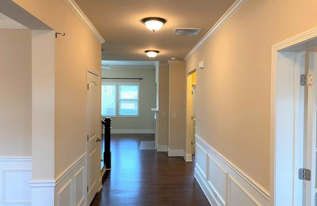 5755 Chestnut Drive Gallery 2